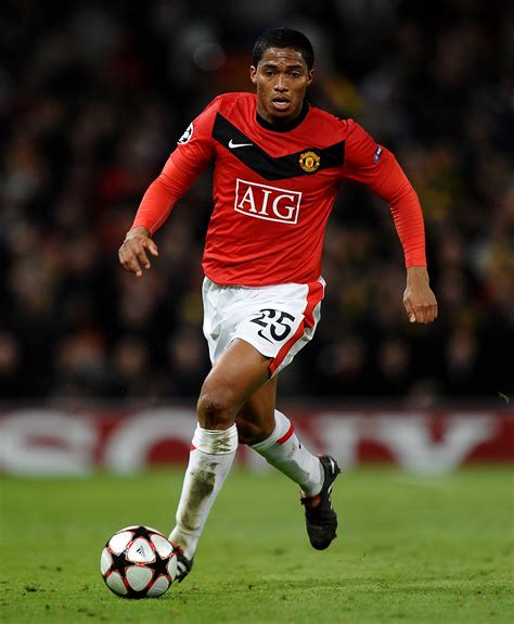 antonio valencia man utd